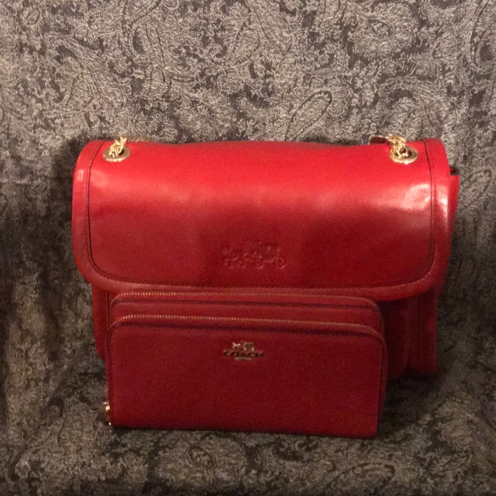 Coach turn lock 2 way bag nwot w/wallet NWOT